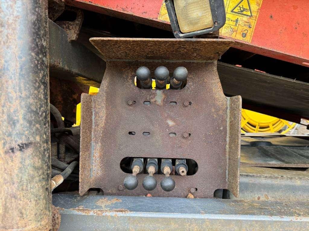 Terex Finlay 883 - Deutz Engine / 2 Side Conveyor Photo 30