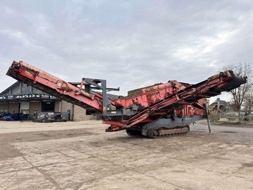 Terex Finlay 883 - Deutz Engine / 2 Side Conveyor Photo 4
