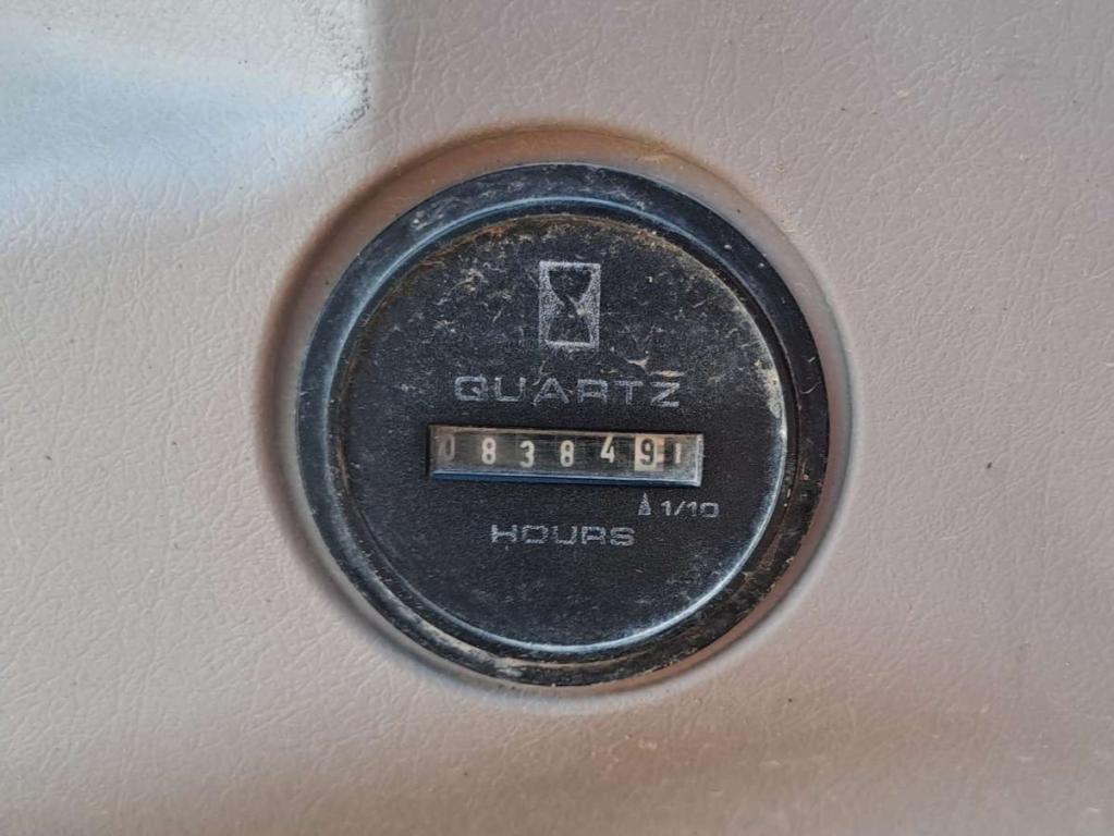 New Holland E265 Photo 9
