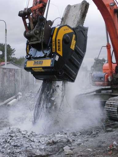 MB CRUSHER BF90.3 S4 Photo 2