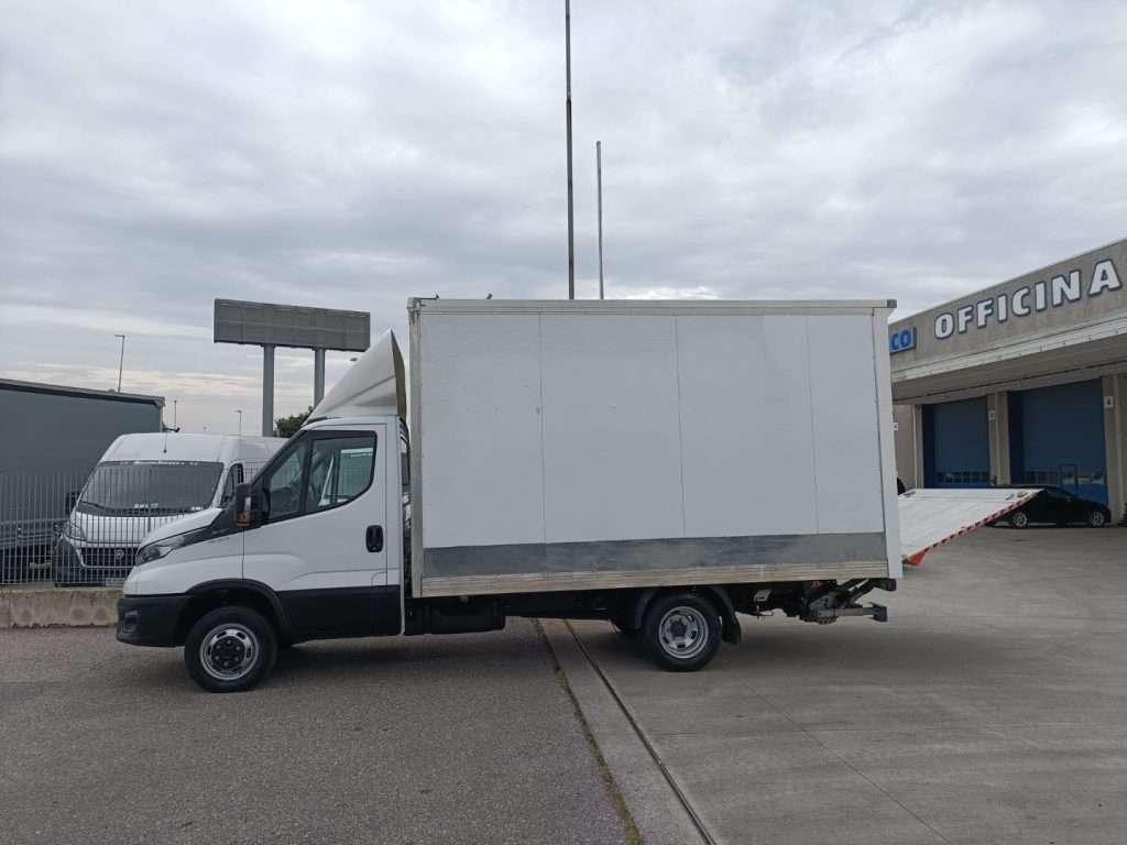 Iveco Daily Photo 3
