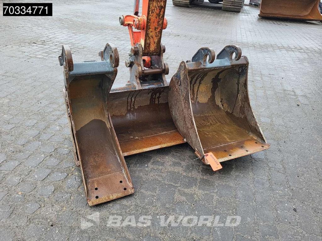 Kubota U36 -4 3 Buckets Photo 17