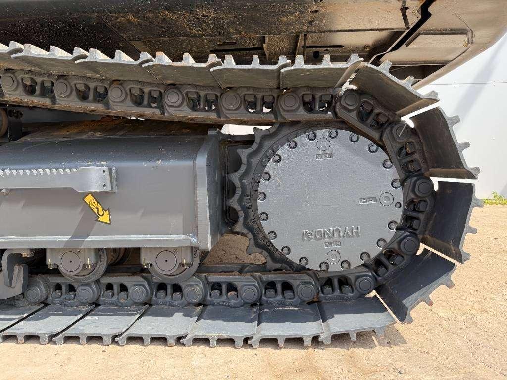 Hyundai R215 Smart Plus *2025 Model* - New / Unused Photo 16