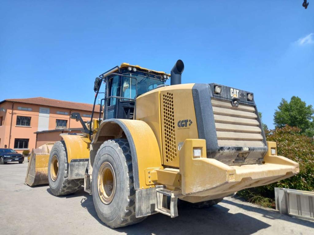 Caterpillar 972M Photo 2