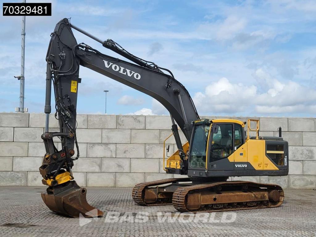 Volvo EC250 E NL 3M Width Photo 2