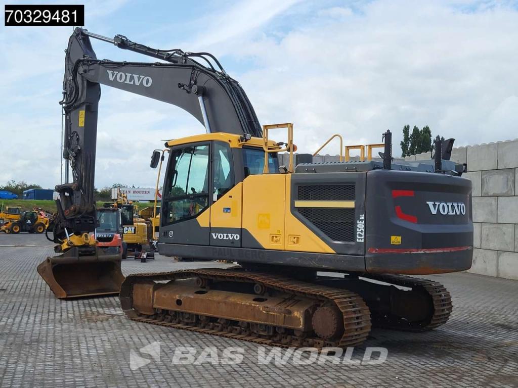 Volvo EC250 E NL 3M Width Photo 3