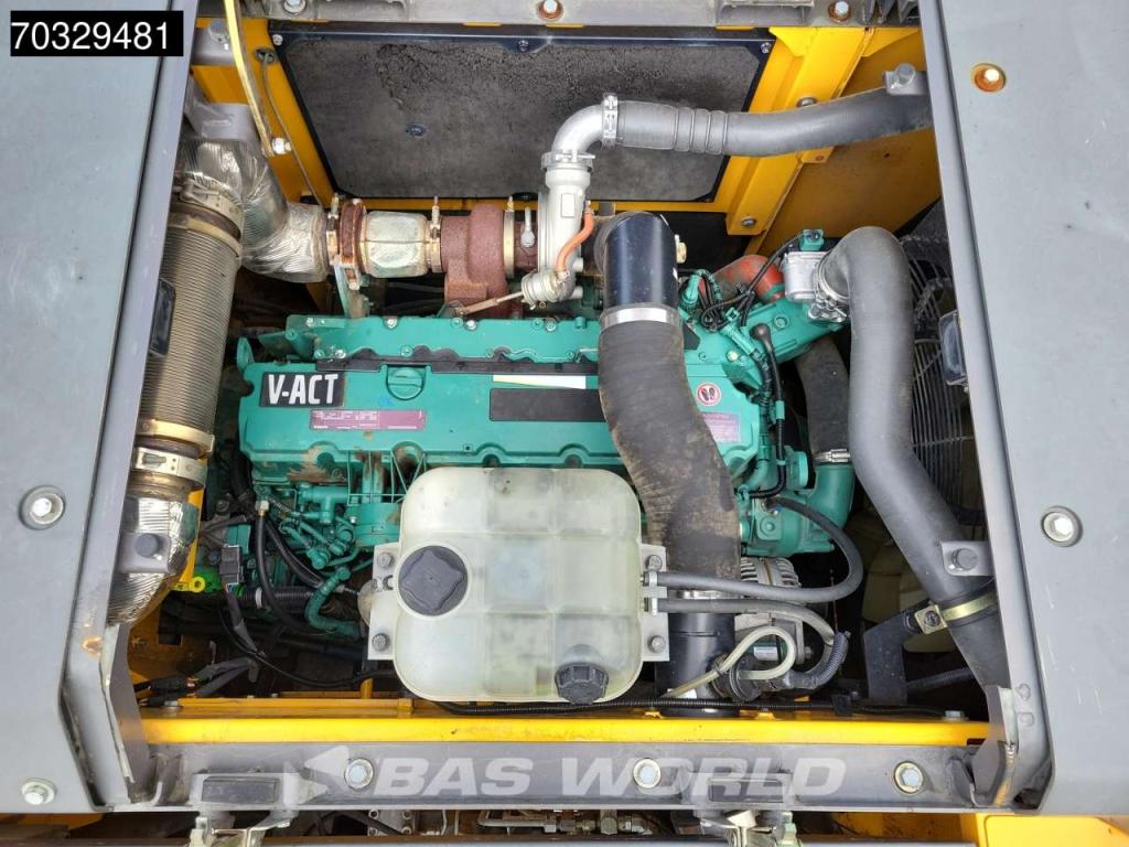 Volvo EC250 E NL 3M Width Photo 30