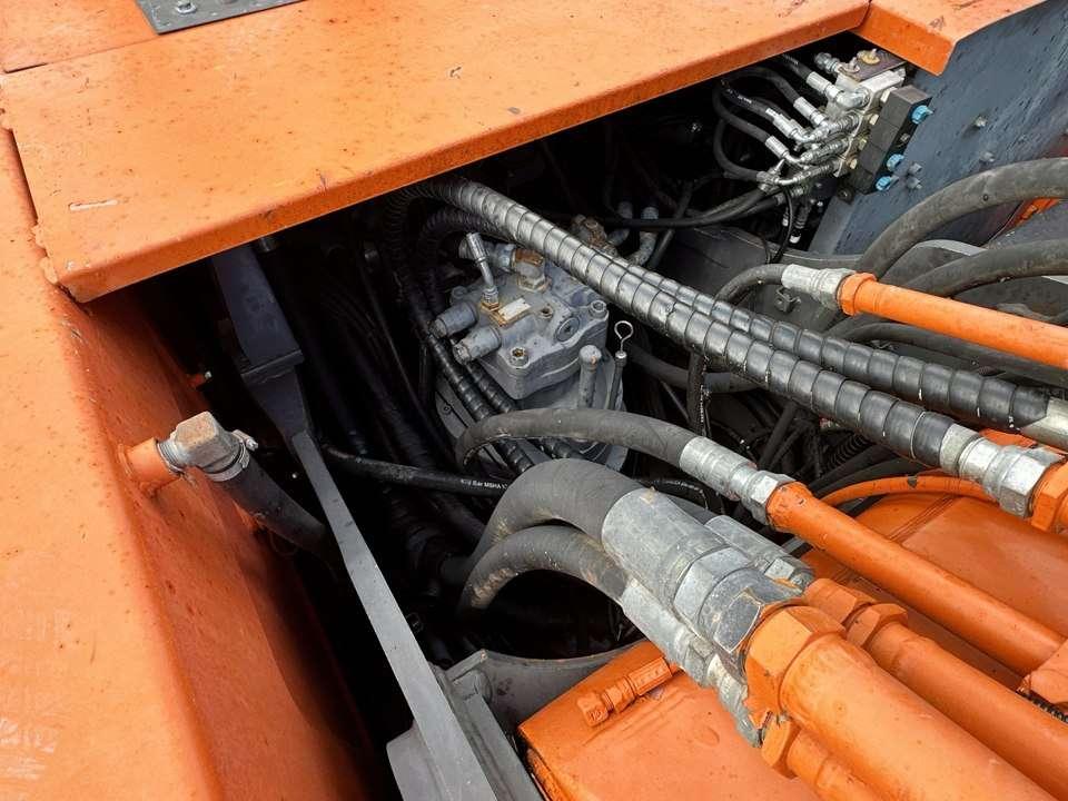 Hitachi ZX350LCN-3 HSD Photo 10