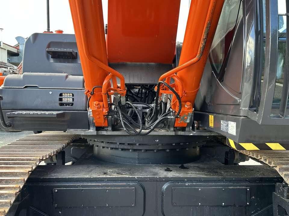 Hitachi ZX350LCN-3 HSD Photo 6