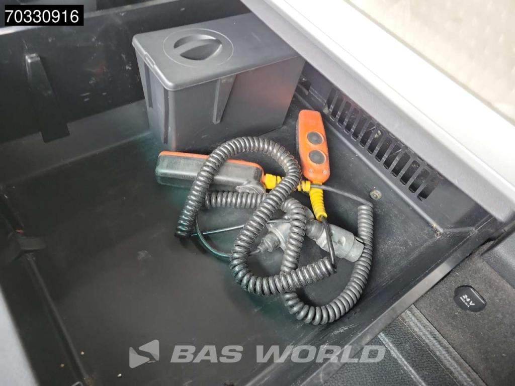 Mercedes-Benz Actros 1843 4X2 ClassicSpace Retarder PTO Photo 27
