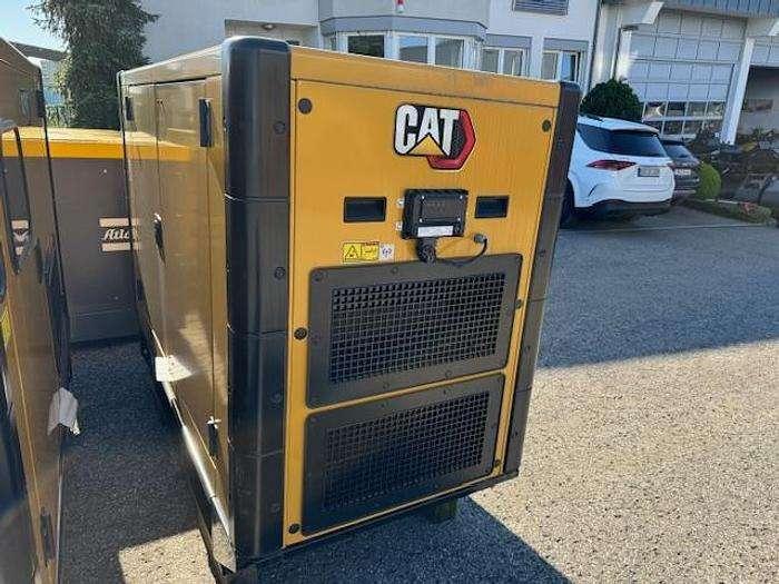 Caterpillar DE65 Photo 3