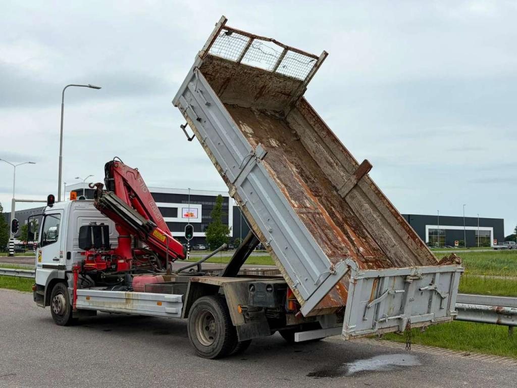 Mercedes-Benz 1523 Photo 12