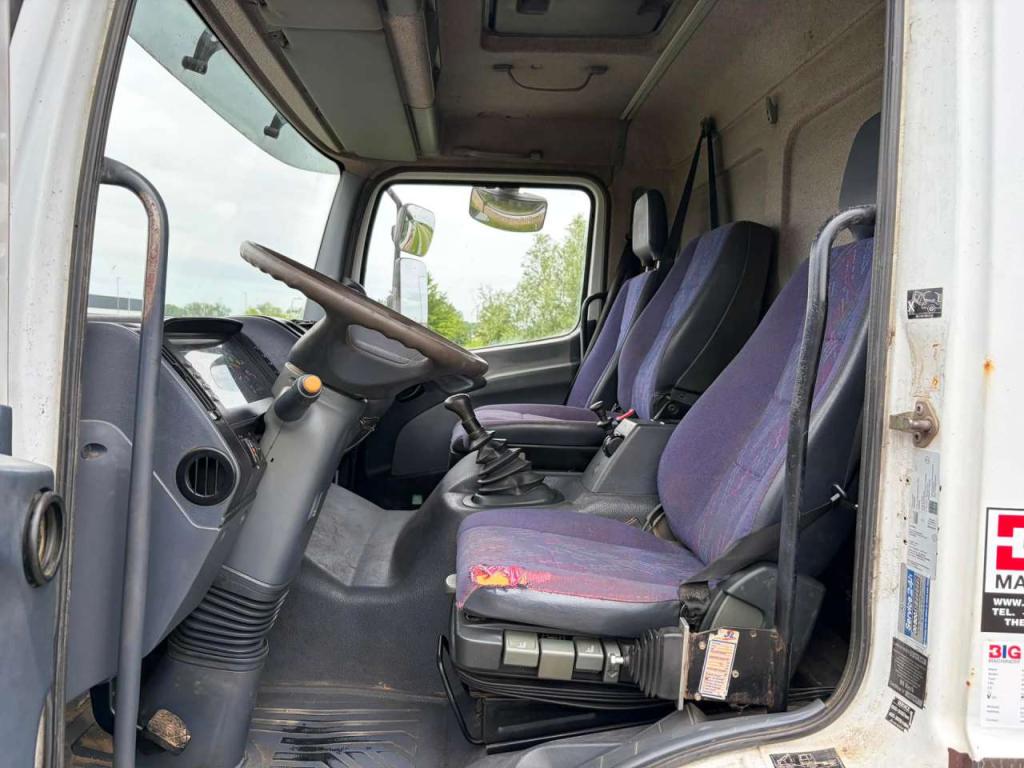 Mercedes-Benz 1523 Photo 28