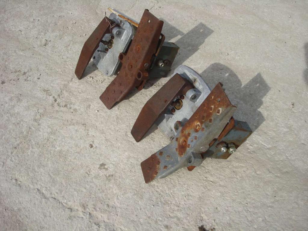 Pédalier pour per Muletto Mecalac 8CXI Photo 3