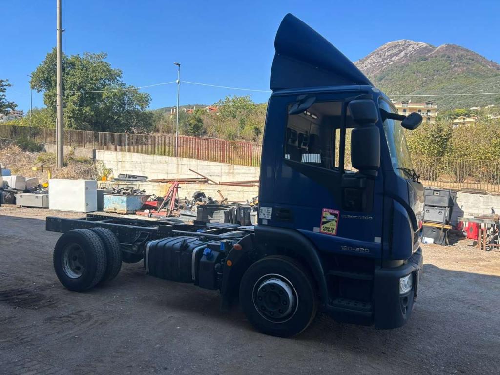 Iveco EUROCARGO CUBE 120-220 Photo 2