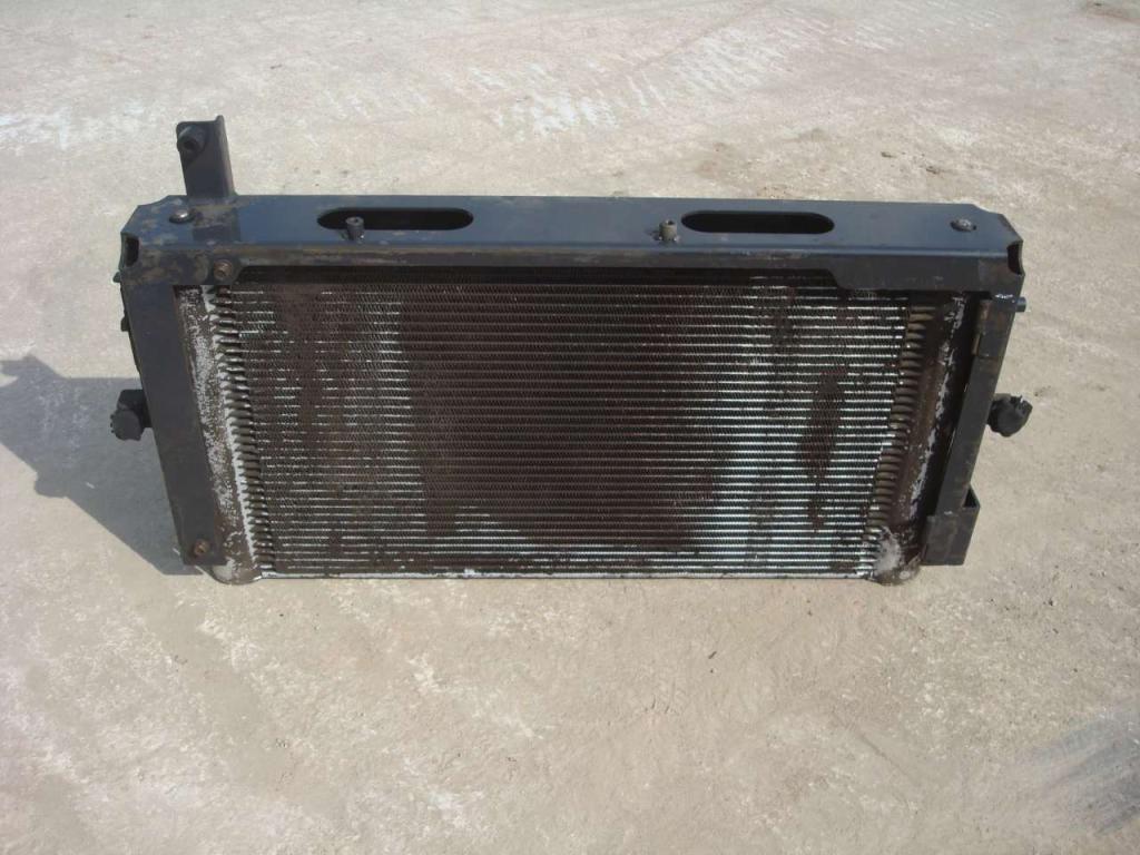Refroidisseur d'huile hydraulique pour Hitachi ZW 220 Photo 2
