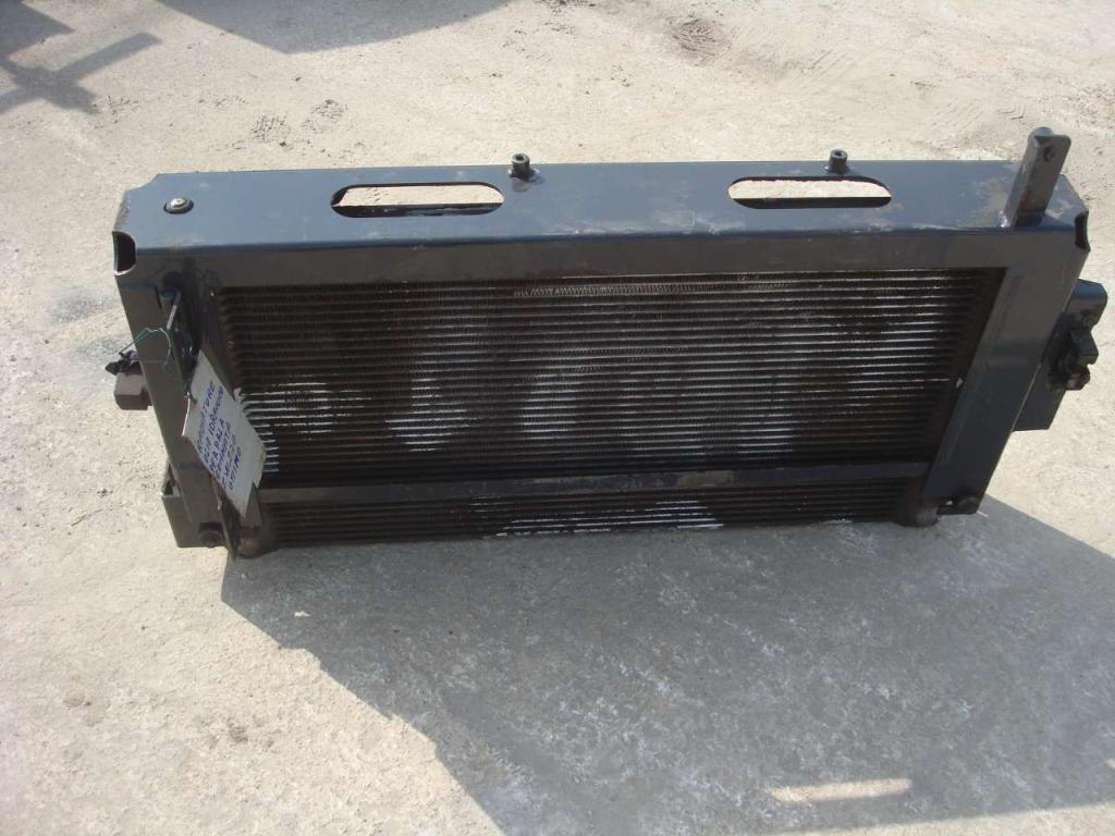 Refroidisseur d'huile hydraulique pour Hitachi ZW 220 Photo 5