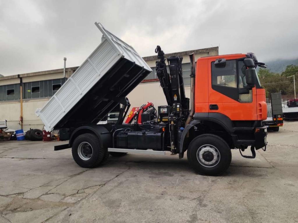 Iveco TRAKKER 190T36 Photo 11