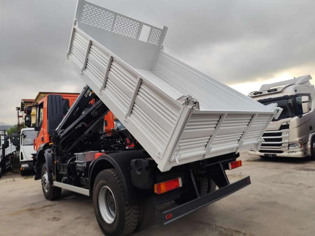 Iveco TRAKKER 190T36 Photo 6