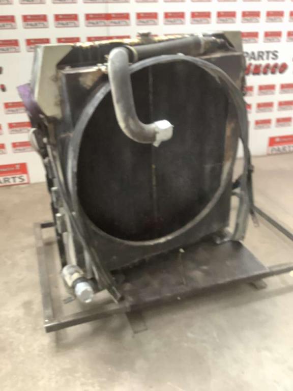 Radiateur eau pour New Holland 385 Photo 1