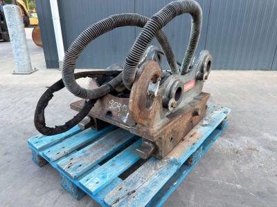 OilQuick OQ80 - M318D / M320F / M322D / 320D / 320E / 323D Photo 1