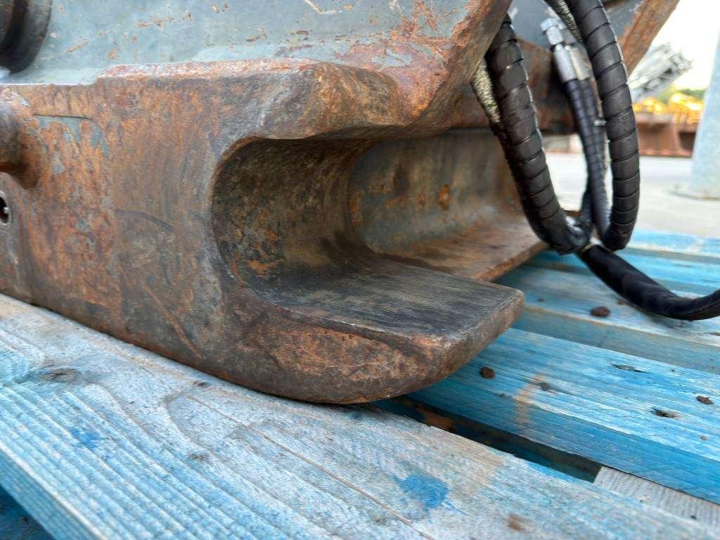 OilQuick OQ80 - M318D / M320F / M322D / 320D / 320E / 323D Photo 10