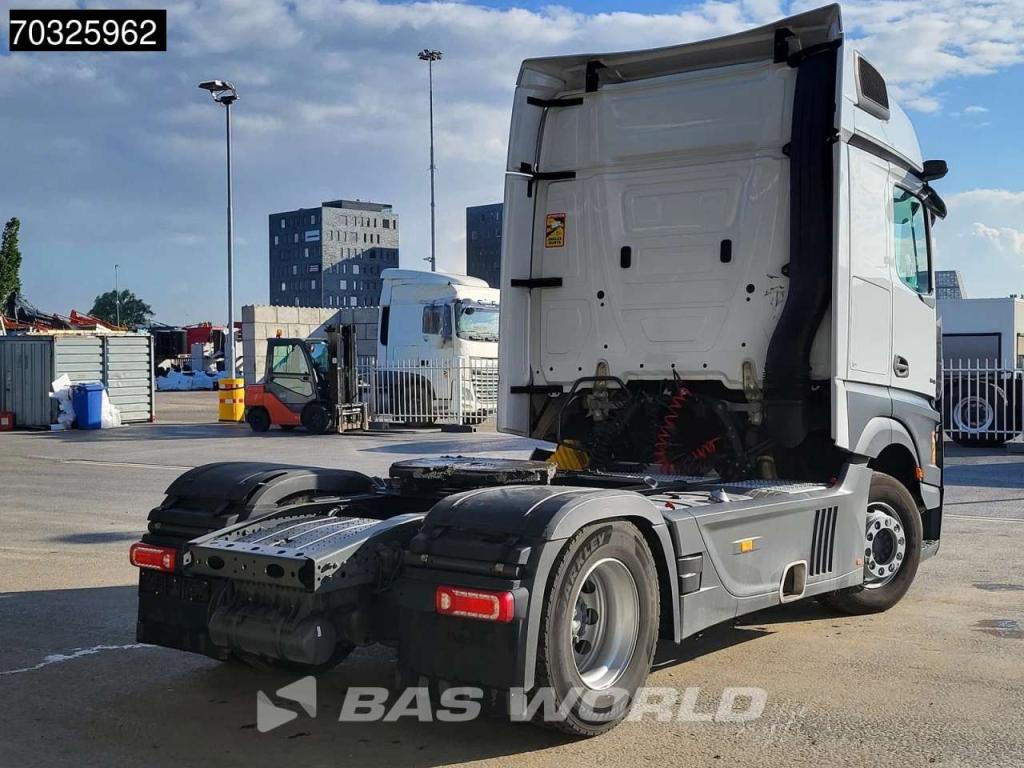Mercedes-Benz Actros 1845 4X2 BigSpace Retarder 2xTanks Standklima Photo 5