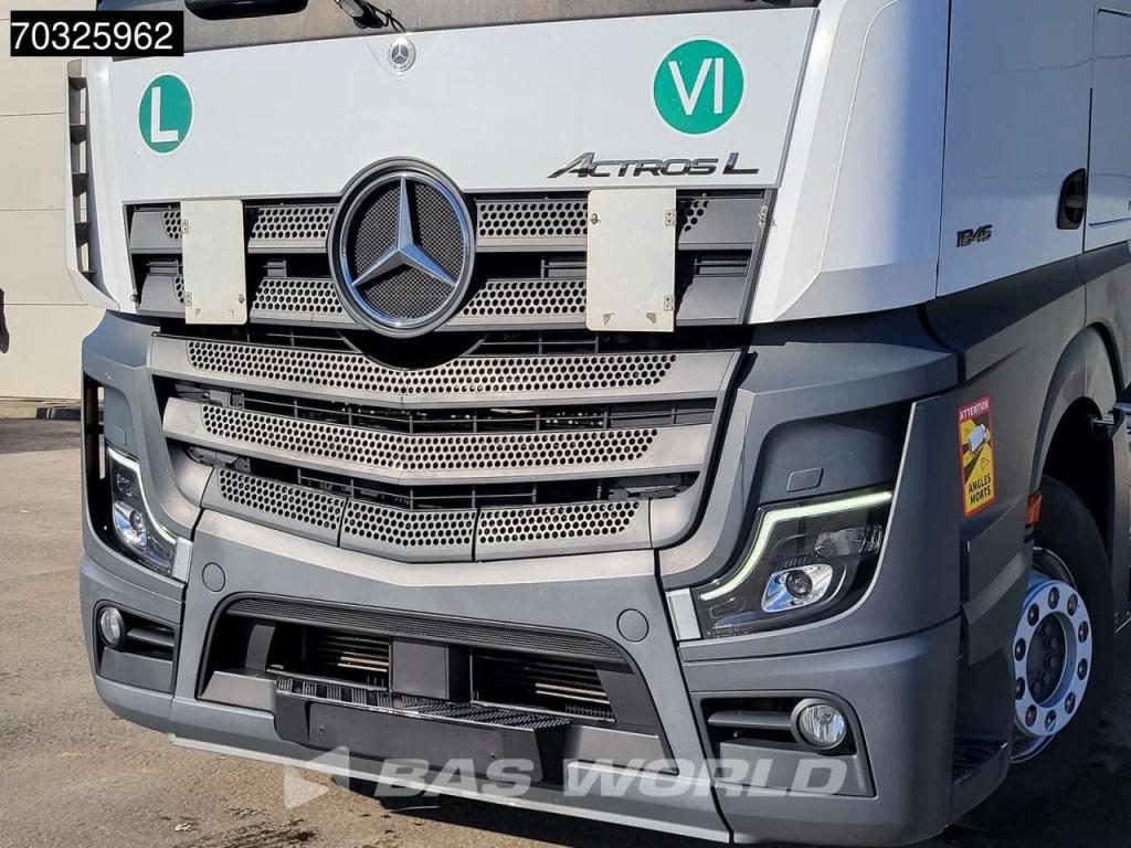 Mercedes-Benz Actros 1845 4X2 BigSpace Retarder 2xTanks Standklima Photo 8