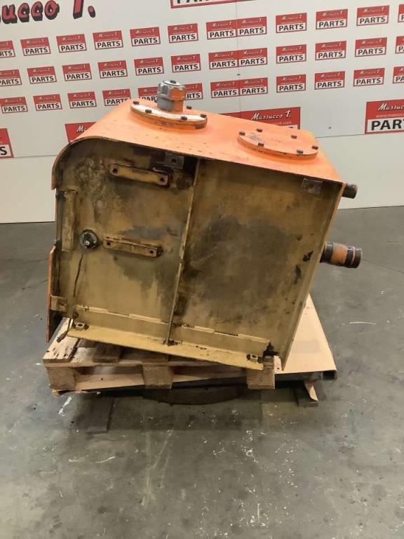 Réservoir de huile pour Fiat Hitachi EX 235 Photo 5