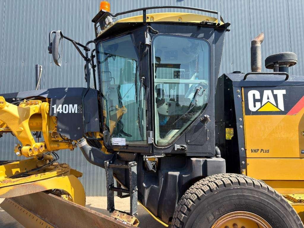 Caterpillar 140M2 Photo 9