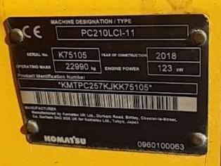 Komatsu PC210LCi-11 Photo 13