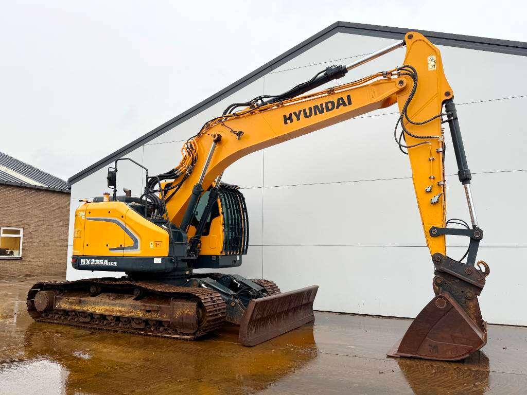 Hyundai HX235 LCR - Extra Bucket / Automatic Greasing Photo 7