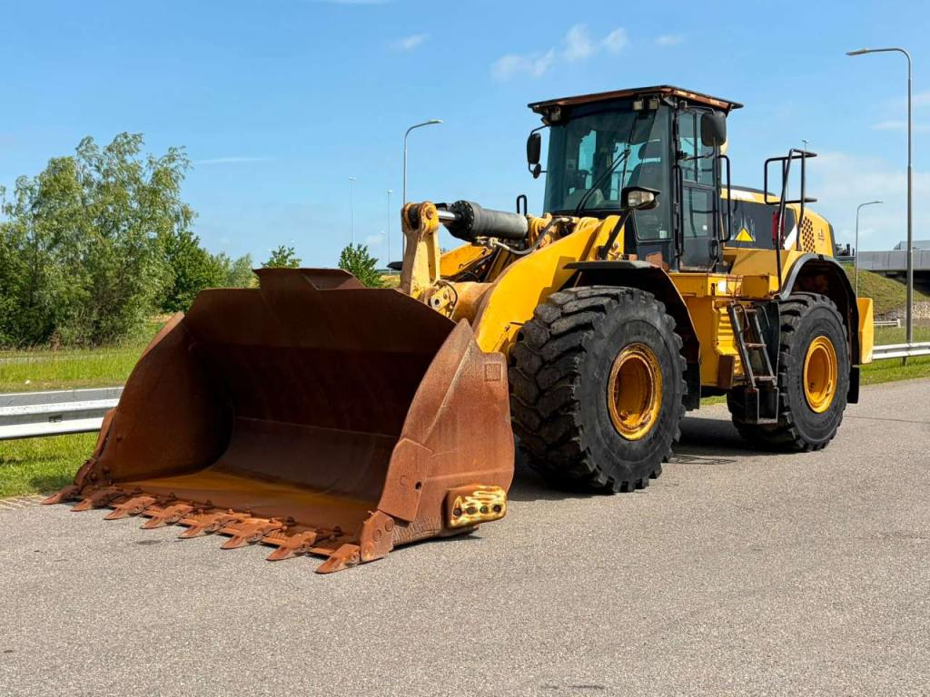 Caterpillar 972K Photo 2