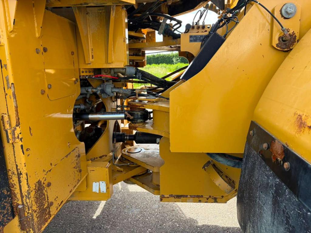 Caterpillar 972K Photo 24
