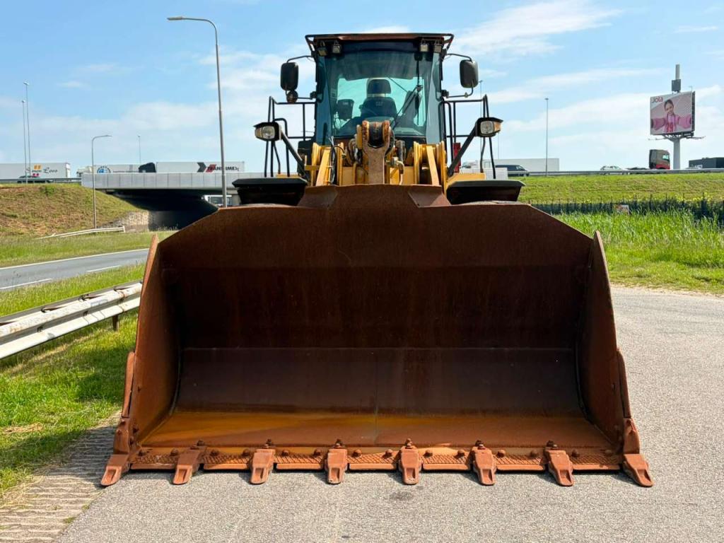 Caterpillar 972K Photo 8