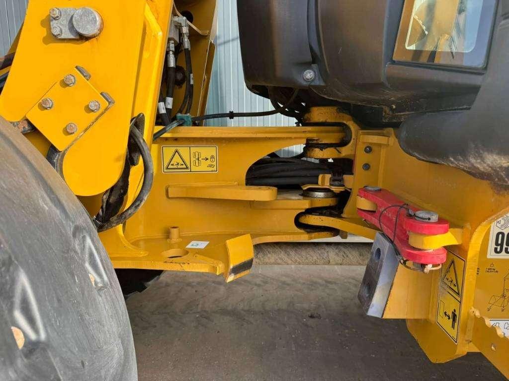 Caterpillar 906M Photo 16