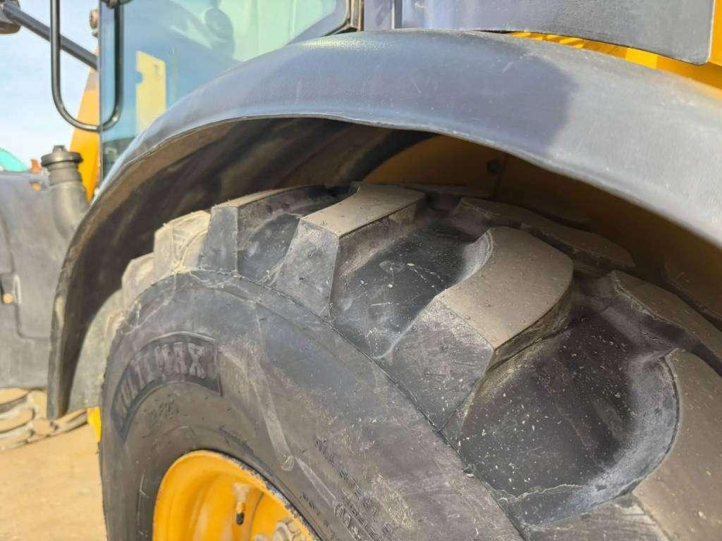 Caterpillar 906M Photo 21