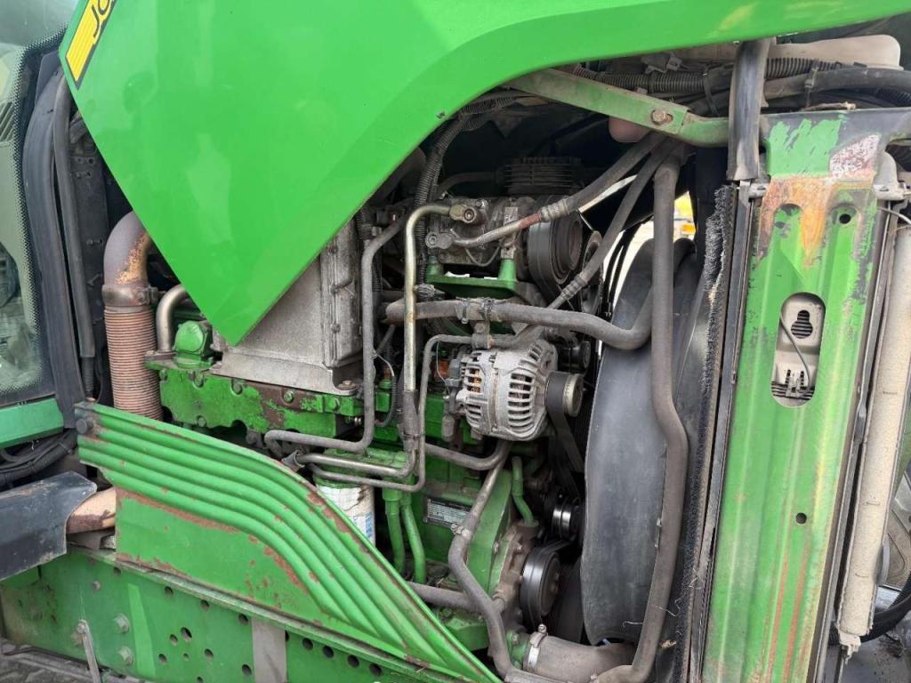 John Deere 7530 PowerQuad Photo 11