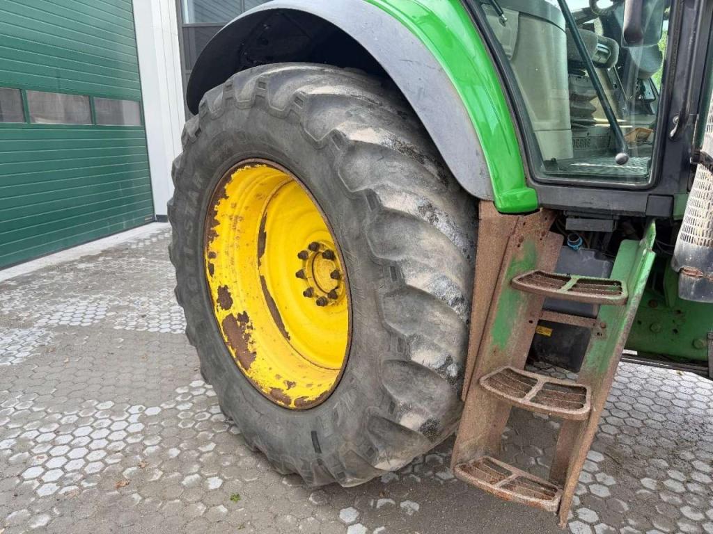 John Deere 7530 PowerQuad Photo 9