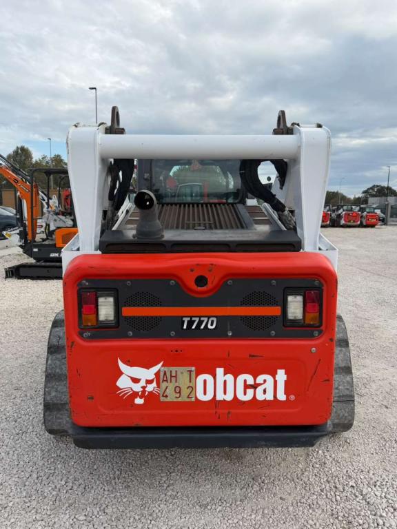 Bobcat T770 Photo 5