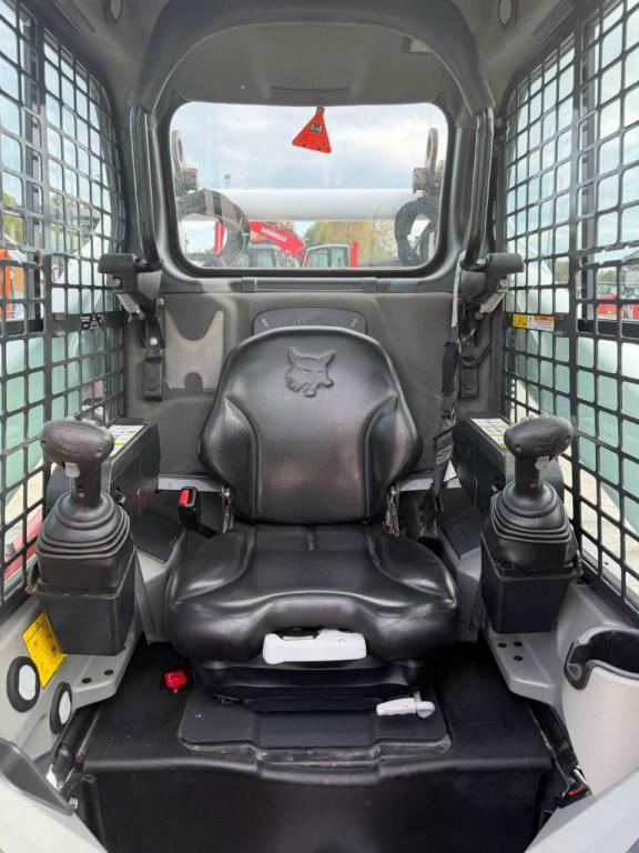 Bobcat T770 Photo 7
