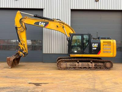 Caterpillar 320FL Photo 1