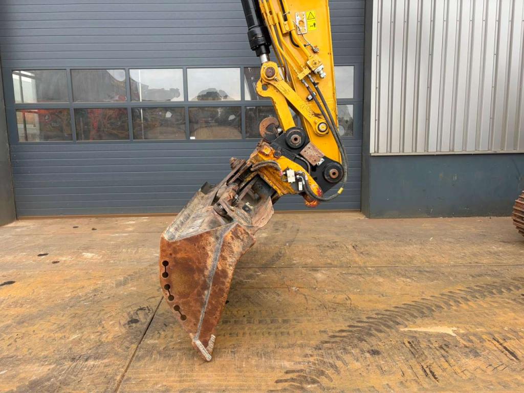 Caterpillar 320FL Photo 8