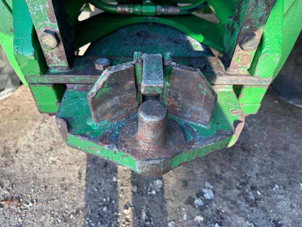 John Deere 8120 Powershift Photo 24