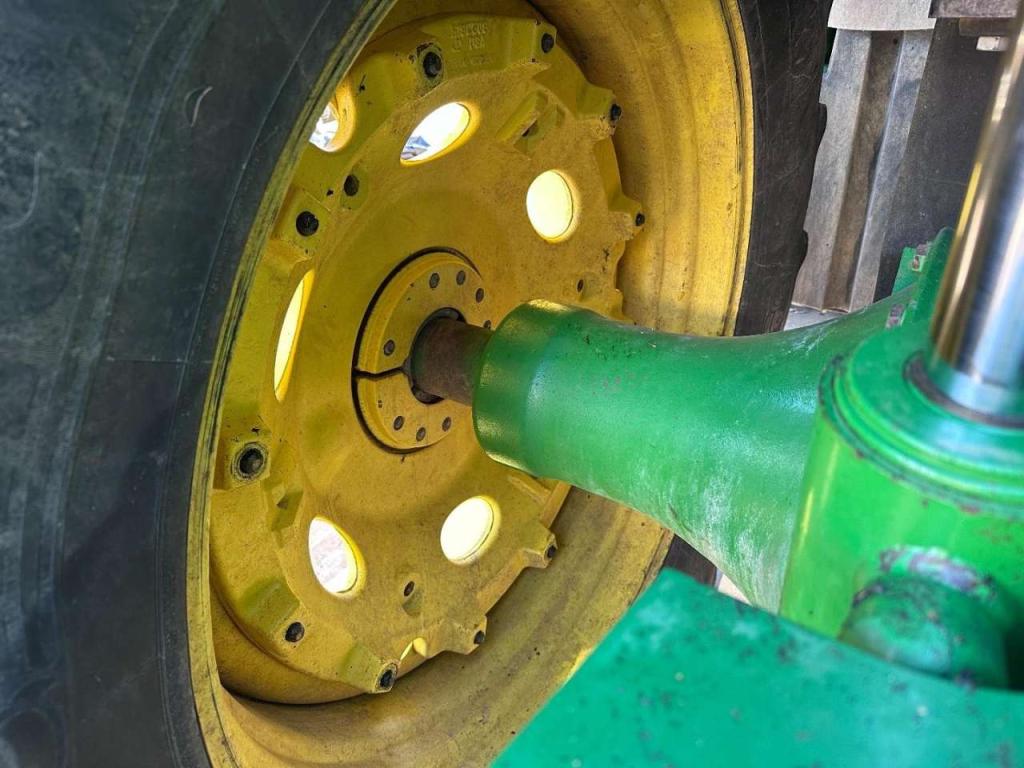 John Deere 8120 Powershift Photo 29