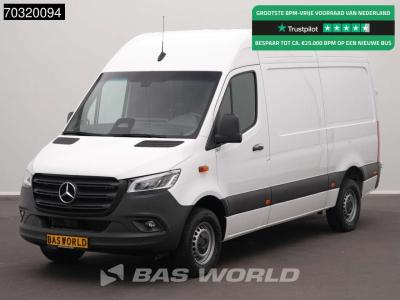 Mercedes-Benz Sprinter 317 CDI Automaat 2025 Model L2H2 170PK LED Navi Airco Cruise Camera 10inch MBUX CarPlay Pa en vente par BAS World B.V.