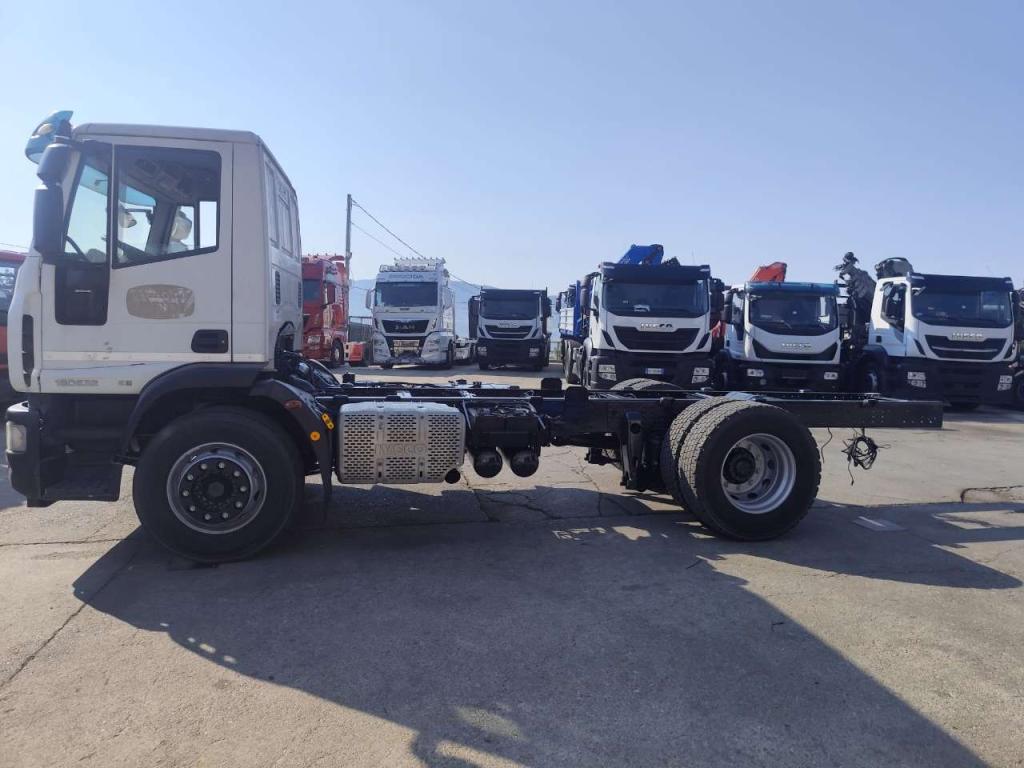 Iveco EUROCARGO 180E32 Photo 25