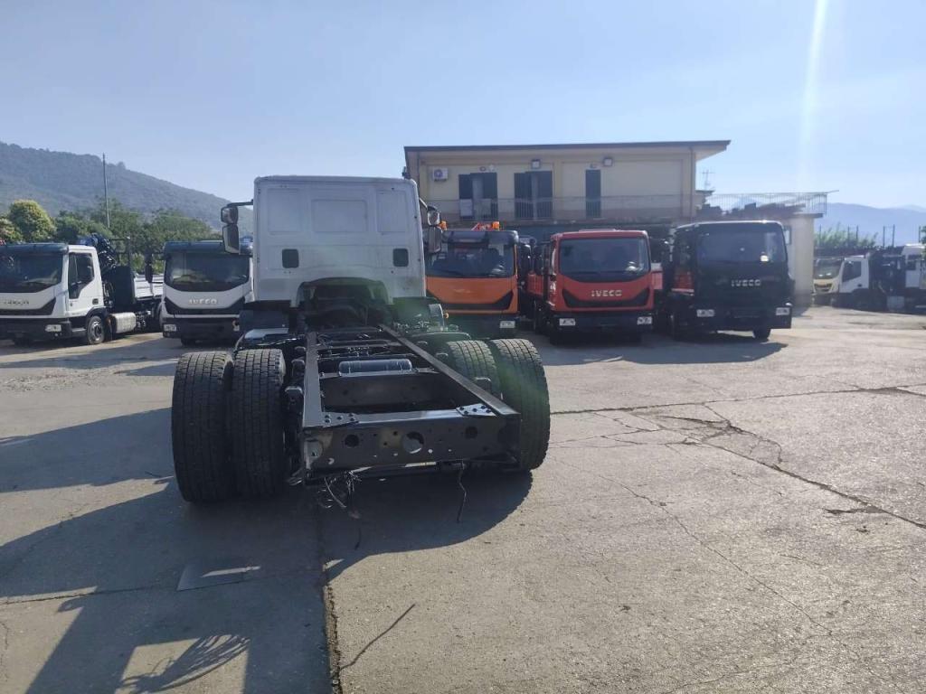 Iveco EUROCARGO 180E32 Photo 27