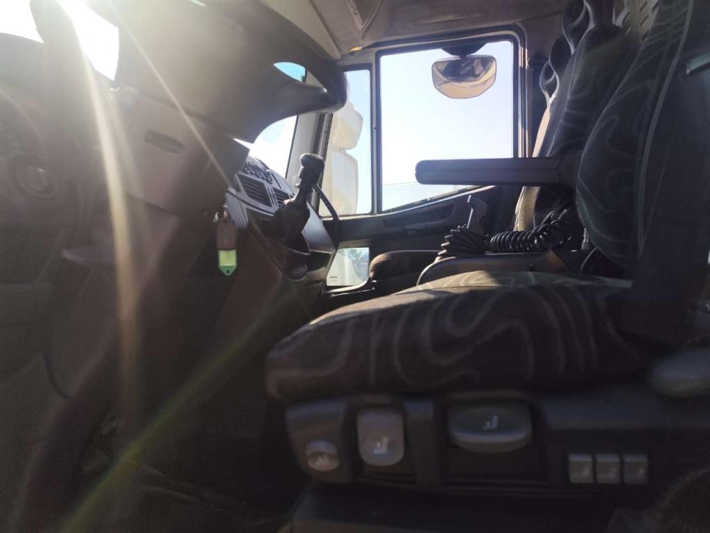 Iveco EUROCARGO 180E32 Photo 30
