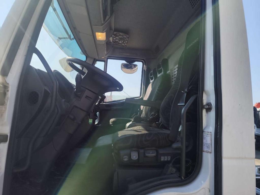 Iveco EUROCARGO 180E32 Photo 7
